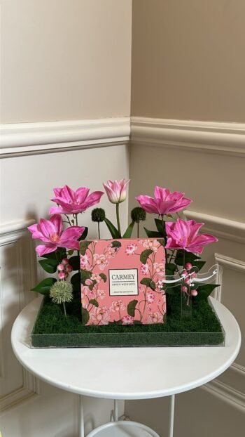 اكريلك ورد صناعي وتشوكلت