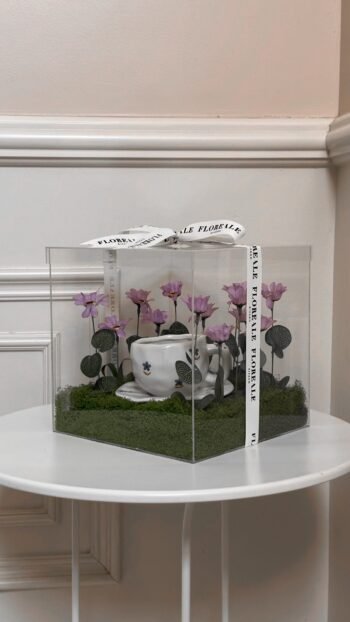 اكريلك ورد صناعي وكوب