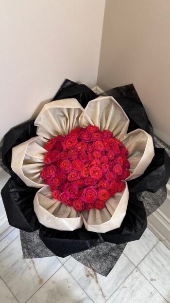 بوكيه ورد قاردن روز / Garden Spray Rose Kimono