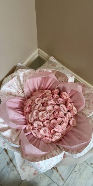 بوكيه ورد سبري روز  / Spray Rose Birds Nest