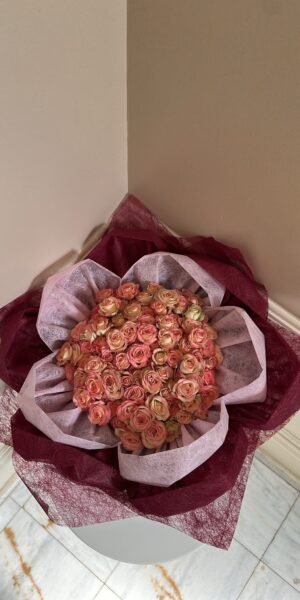 بوكيه ورد سبري روز  / Spray Rose Jezebel